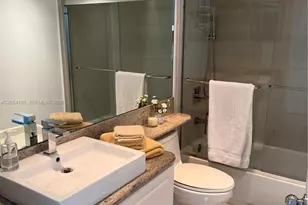 19901 E Country Club Dr, Aventura, FL 33180 - Photo 26