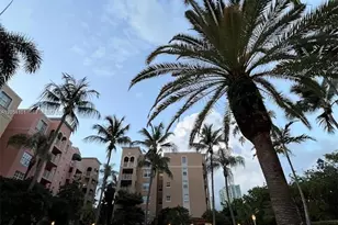 19901 E Country Club Dr, Aventura, FL 33180 - Photo 32