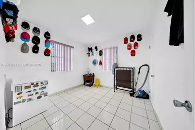 11 W 64th St, Hialeah, FL 33012 - Photo 14
