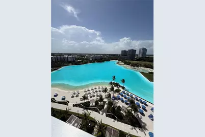 2411 Laguna Cir #910, Miami, FL 33181 - Photo 1