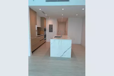 2411 Laguna Cir #910, Miami, FL 33181 - Photo 6