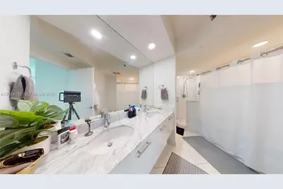 500 Brickell Ave #2610, Miami, FL 33131 - Photo 8