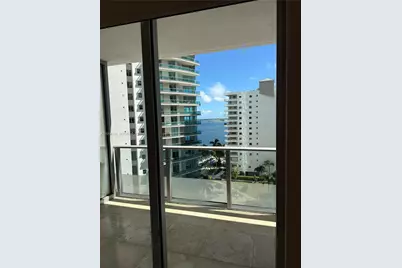 1300 Brickell Bay Dr #1107, Miami, FL 33131 - Photo 10
