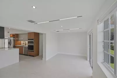 323 NW 104th Ter, Miami, FL 33150 - Photo 20