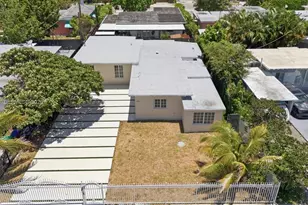 323 NW 104th Terrace, Miami, FL 33150 - Photo 8