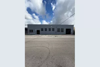 211 W 22nd St, Hialeah, FL 33010 - Photo 1
