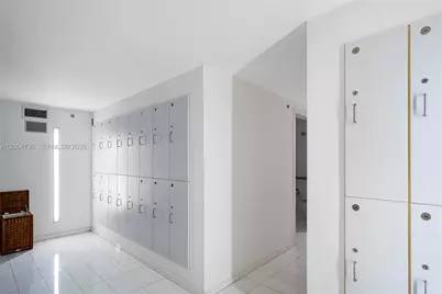 1040 Biscayne Blvd #3802, Miami, FL 33132 - Photo 22