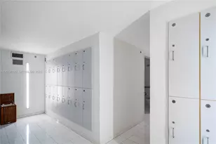 1040 Biscayne Blvd, Miami, FL 33132 - Photo 22