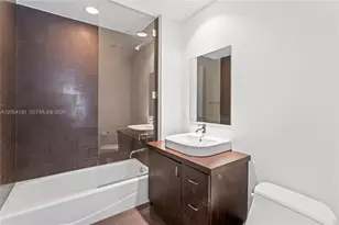 1040 Biscayne Blvd, Miami, FL 33132 - Photo 12