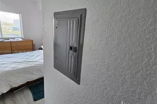 6001 SW 70th St, South Miami, FL 33143 - Photo 8