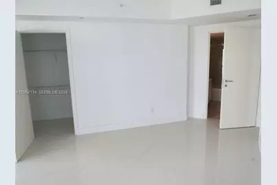 1300 Brickell Bay Dr #1110, Miami, FL 33131 - Photo 6