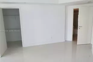 1300 Brickell Bay Dr, Miami, FL 33131 - Photo 6