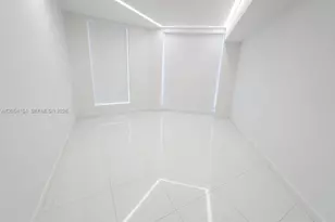 1300 Brickell Bay Dr, Miami, FL 33131 - Photo 8