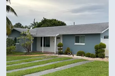 903 NW 6th Ave, Boynton Beach, FL 33426 - Photo 2