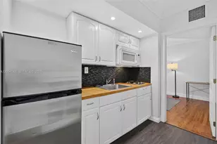 1555 Pennsylvania Ave, Miami Beach, FL 33139 - Photo 10