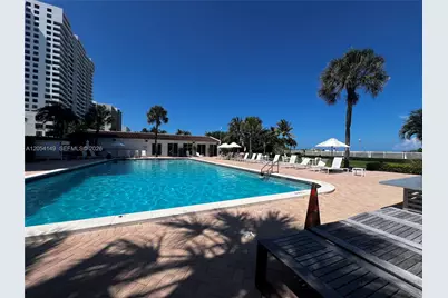 2457 Collins Ave #402, Miami Beach, FL 33140 - Photo 26