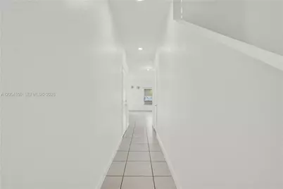 1161 SW 8th Ave, Florida City, FL 33034 - Photo 2