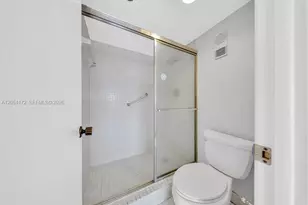 1200 St Charles Pl, Pembroke Pines, FL 33026 - Photo 20