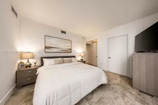 650 NE 32nd St, Miami, FL 33137 - Photo 6