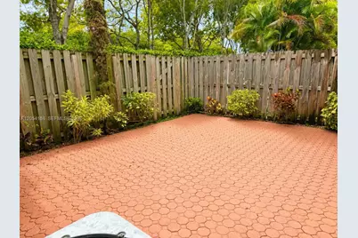 11432 NW 50th Ter, Doral, FL 33178 - Photo 36