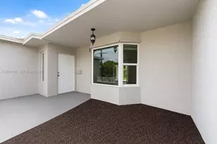 3192 NW 40th Ct, Lauderdale Lakes, FL 33309 - Photo 6