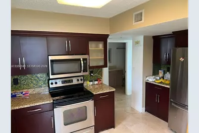 3300 NE 191st St #512, Aventura, FL 33180 - Photo 4