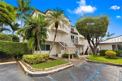 8585 NW 6th Ln #9-208, Miami, FL 33126 - Photo 1