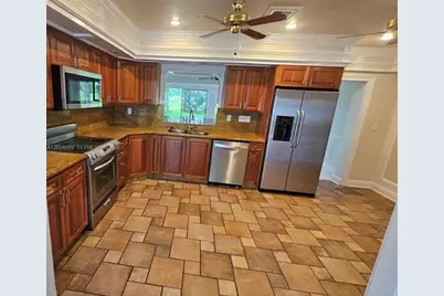 4602 King Palm Dr, Tamarac, FL 33319 - Photo 2