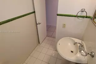 1605 Bay Rd, Miami Beach, FL 33139 - Photo 16
