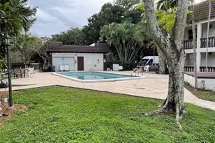 6175 NW 57th St, Tamarac, FL 33319 - Photo 14