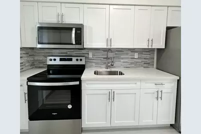 917 NW 103rd St #917, Miami, FL 33150 - Photo 6