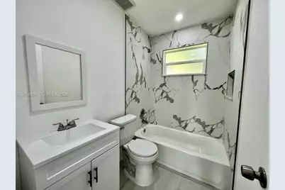 917 NW 103rd St #917, Miami, FL 33150 - Photo 16