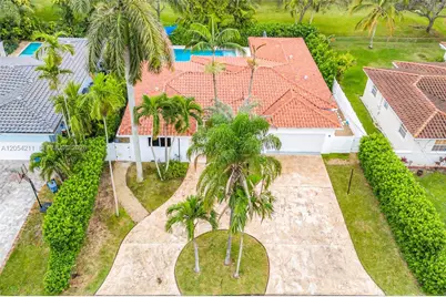 1080 NE 104th St, Miami Shores, FL 33138 - Photo 54