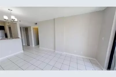 501 SW 1st St #311, Miami, FL 33130 - Photo 8