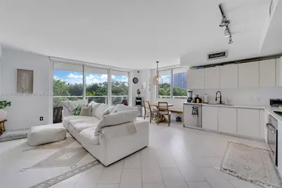 4250 Biscayne Blvd #301, Miami, FL 33137 - Photo 2