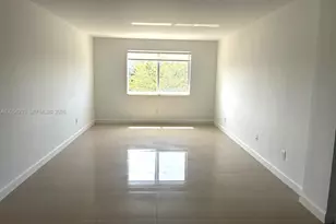 11750 NE 16th Ave, Miami, FL 33161 - Photo 22