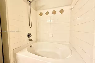 9208 W Myrtlewood Cir W, Palm Beach Gardens, FL 33418 - Photo 18
