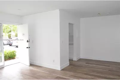 35 Edgewater Dr #104, Coral Gables, FL 33133 - Photo 4