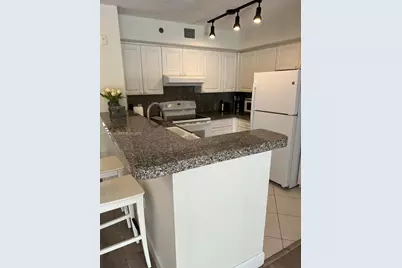 19901 E Country Club Dr #2207, Aventura, FL 33180 - Photo 8