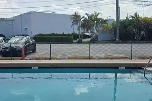 7901 SW 64th Ave, South Miami, FL 33143 - Photo 2