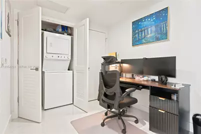 1080 Brickell Ave #1607, Miami, FL 33131 - Photo 6