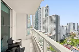 1080 Brickell Ave, Miami, FL 33131 - Photo 14