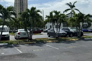 9711 Fontainebleau Blvd, Miami, FL 33172 - Photo 22