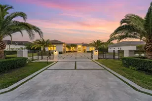 10005 SW 66th St, Miami, FL 33173 - Photo 2