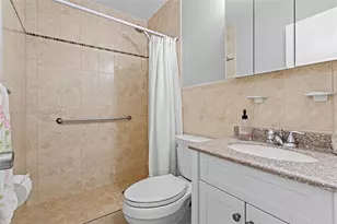 766 E 36th St, Hialeah, FL 33013 - Photo 26