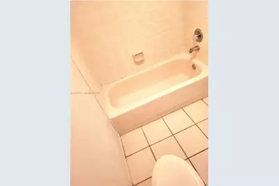 5765 W 25th Ct #211, Hialeah, FL 33016 - Photo 20