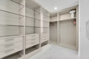 700 NE 24th St, Miami, FL 33137 - Photo 26