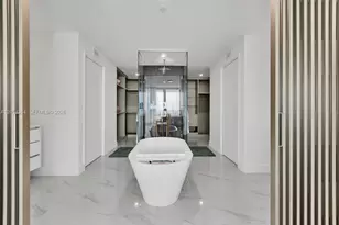 700 NE 24th St, Miami, FL 33137 - Photo 22