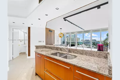 400 Alton Rd #808, Miami Beach, FL 33139 - Photo 8