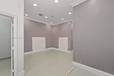 3313 NE 32nd St, Fort Lauderdale, FL 33308 - Photo 2